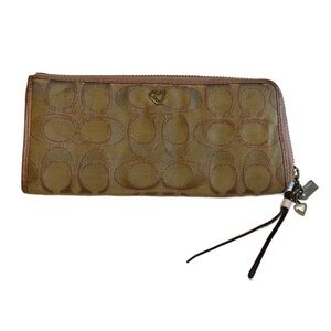 Coach Double Zip Wrist Strap Signature Canvas Envelope Wallet in a tan/metallic